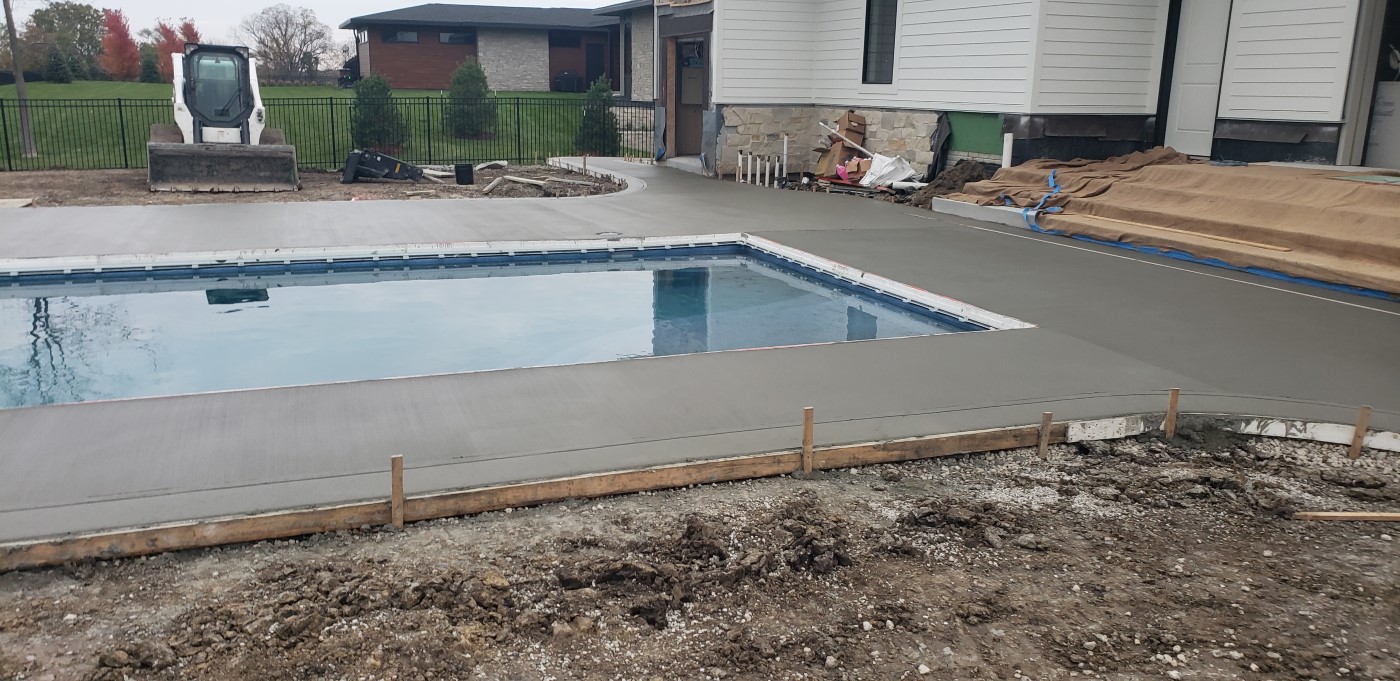 Custom pool deck - Urbandale, IA - Pool Deck Concrete