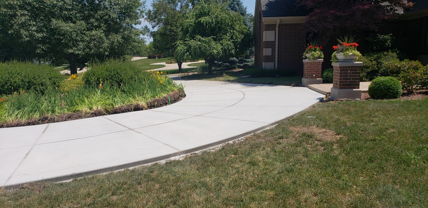 Remove and replace concrete driveway - West Des Moines, IA - TRW Concrete replacement