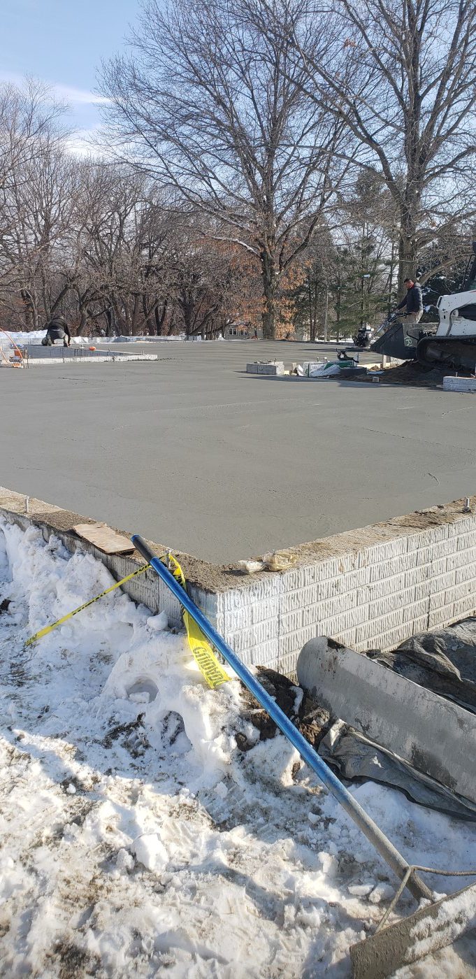 heat tubes in the concrete - Urbandale, Iowa - Concrete design and installation